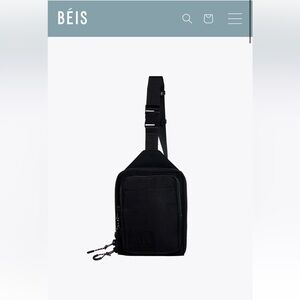 BEIS “THE SPORT SLING” IN BLACK